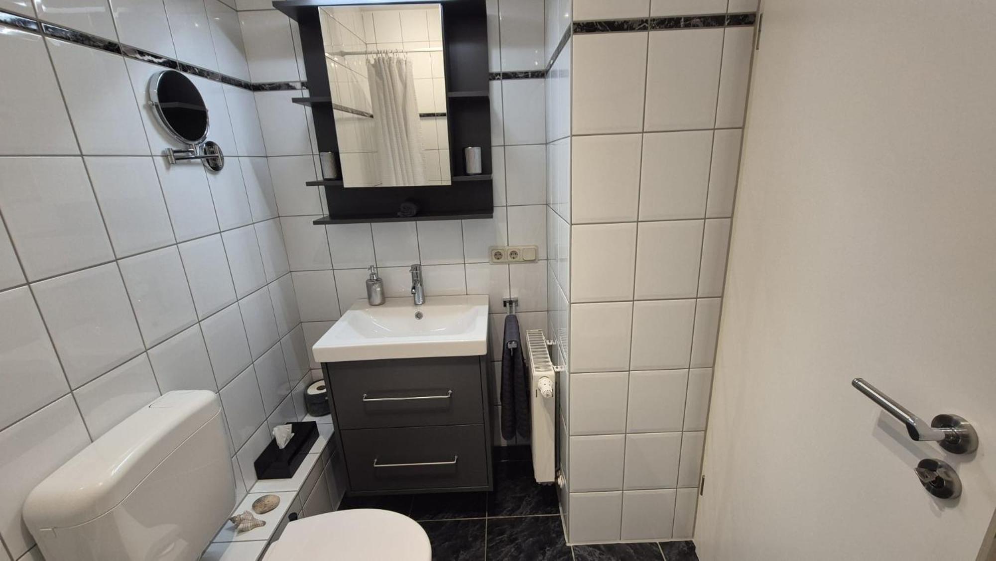 Apartment 1 Mit Terrasse Und Pkw-Stellplatz 레버쿠젠 외부 사진